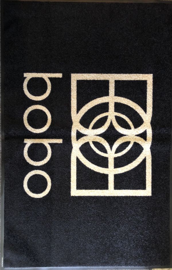Logozott szőnyeg - IMG-8442.jpg